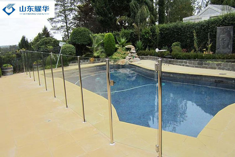 Sticlă Premium pentru Piscină.jpg