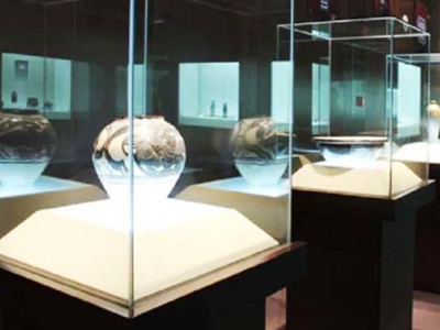 Szkło antyrefleksyjne dla muzeum